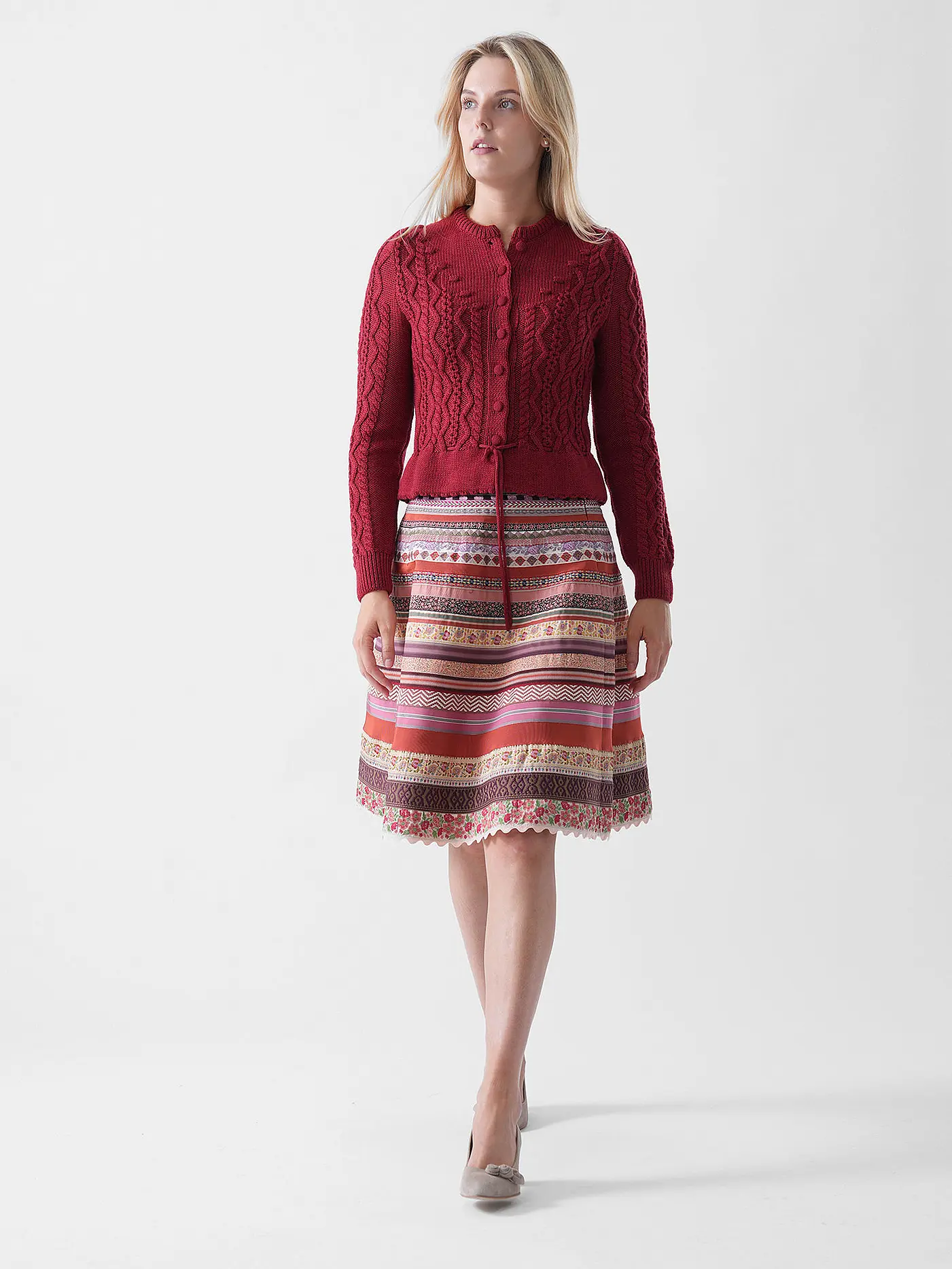 GOTTSEIDANK | Trachten Strickjacke LENE | rot